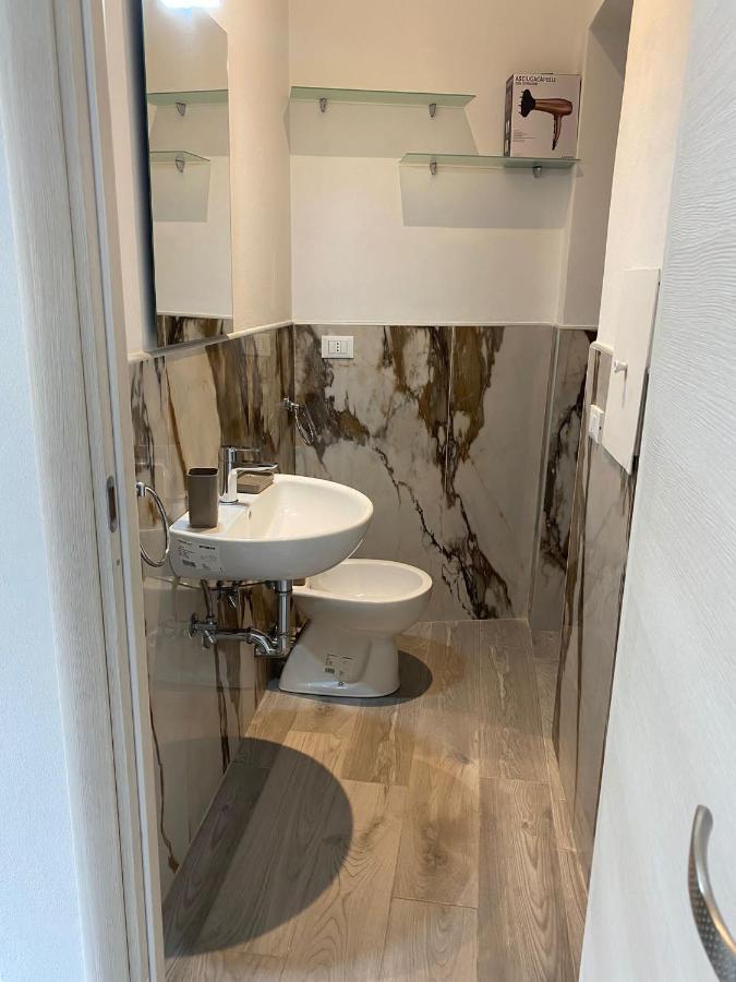 Home332 La Spezia Luaran gambar